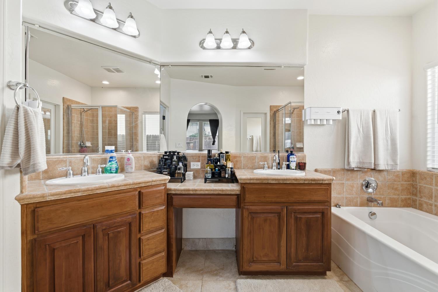 346 Martin, Tulare, CA 93274