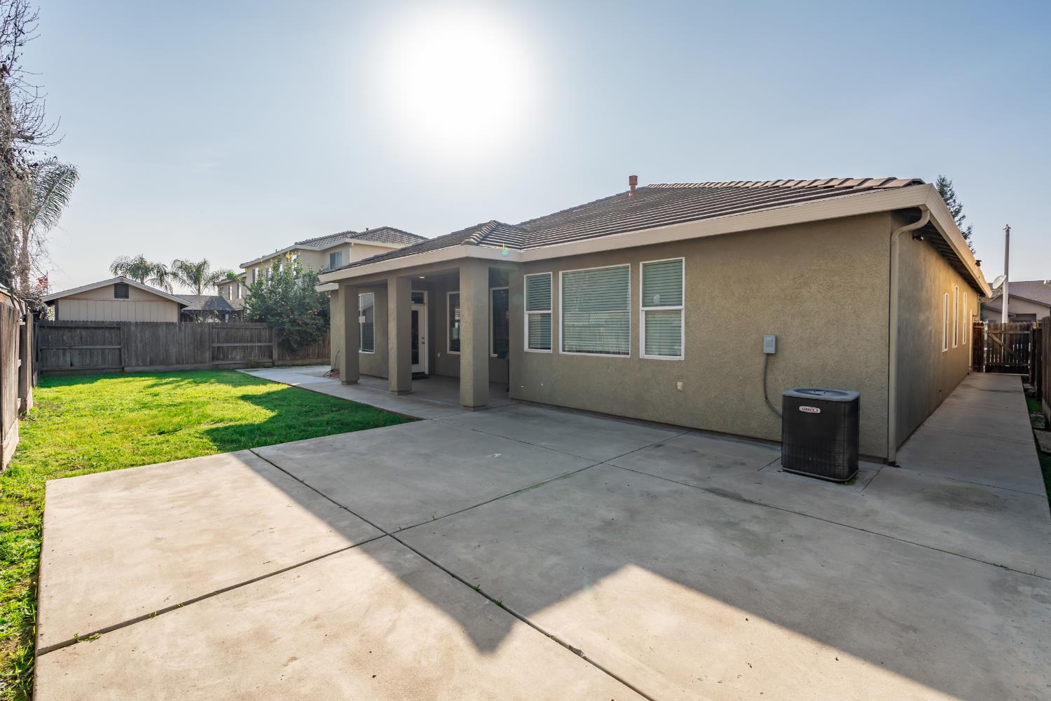 346 Martin, Tulare, CA 93274