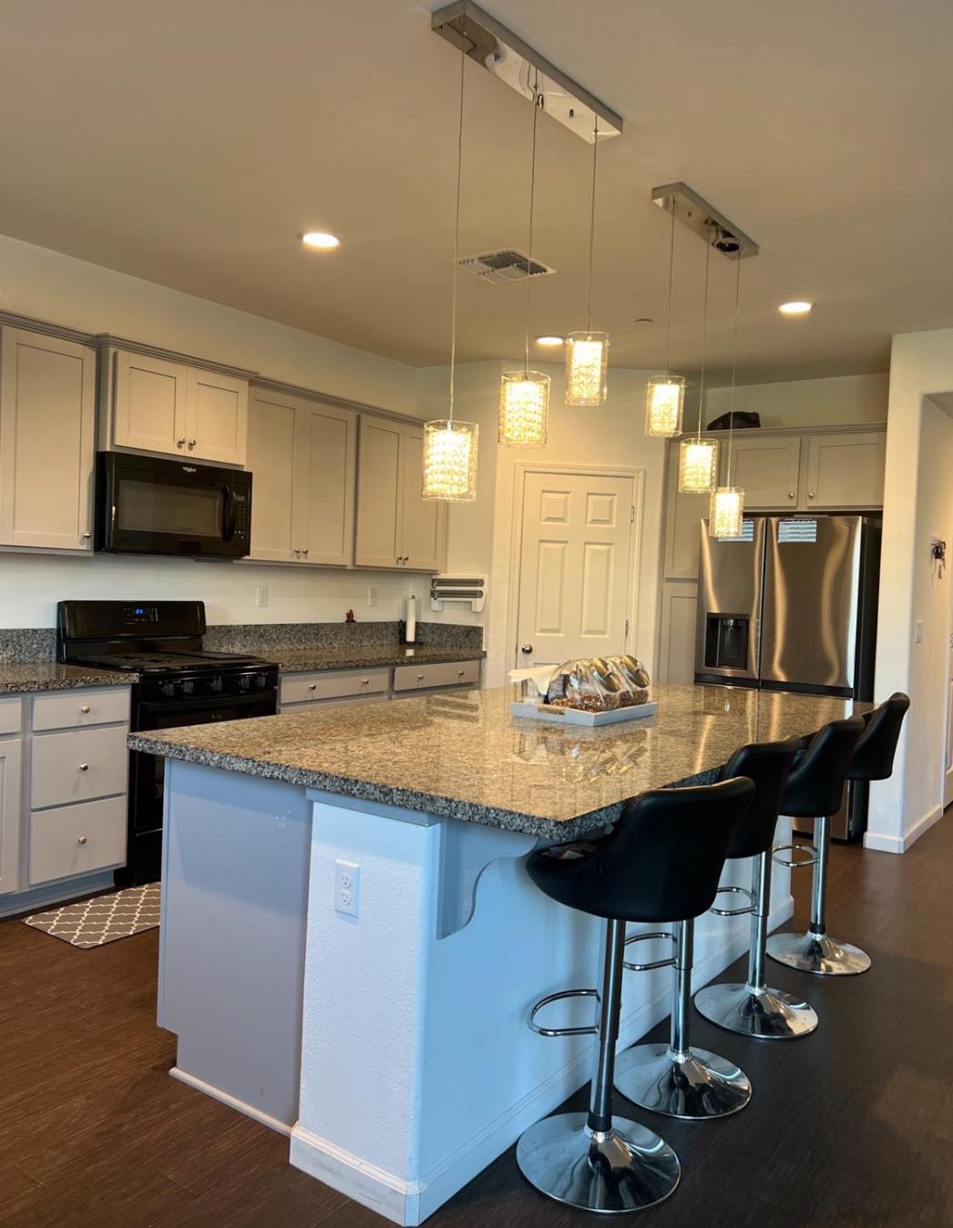 4542 N Casey Ave, Fresno, CA 93723