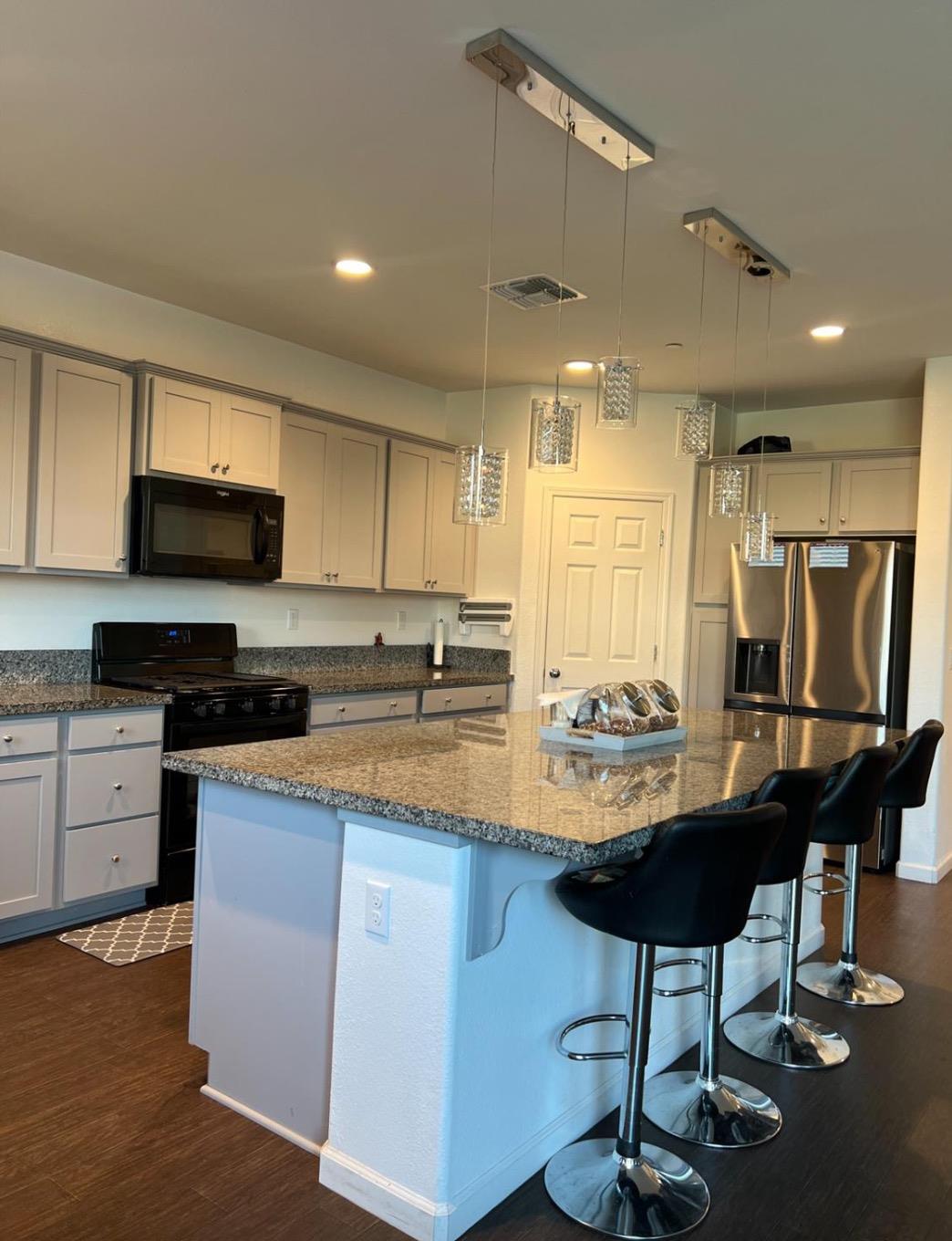 4542 N Casey Ave, Fresno, CA 93723