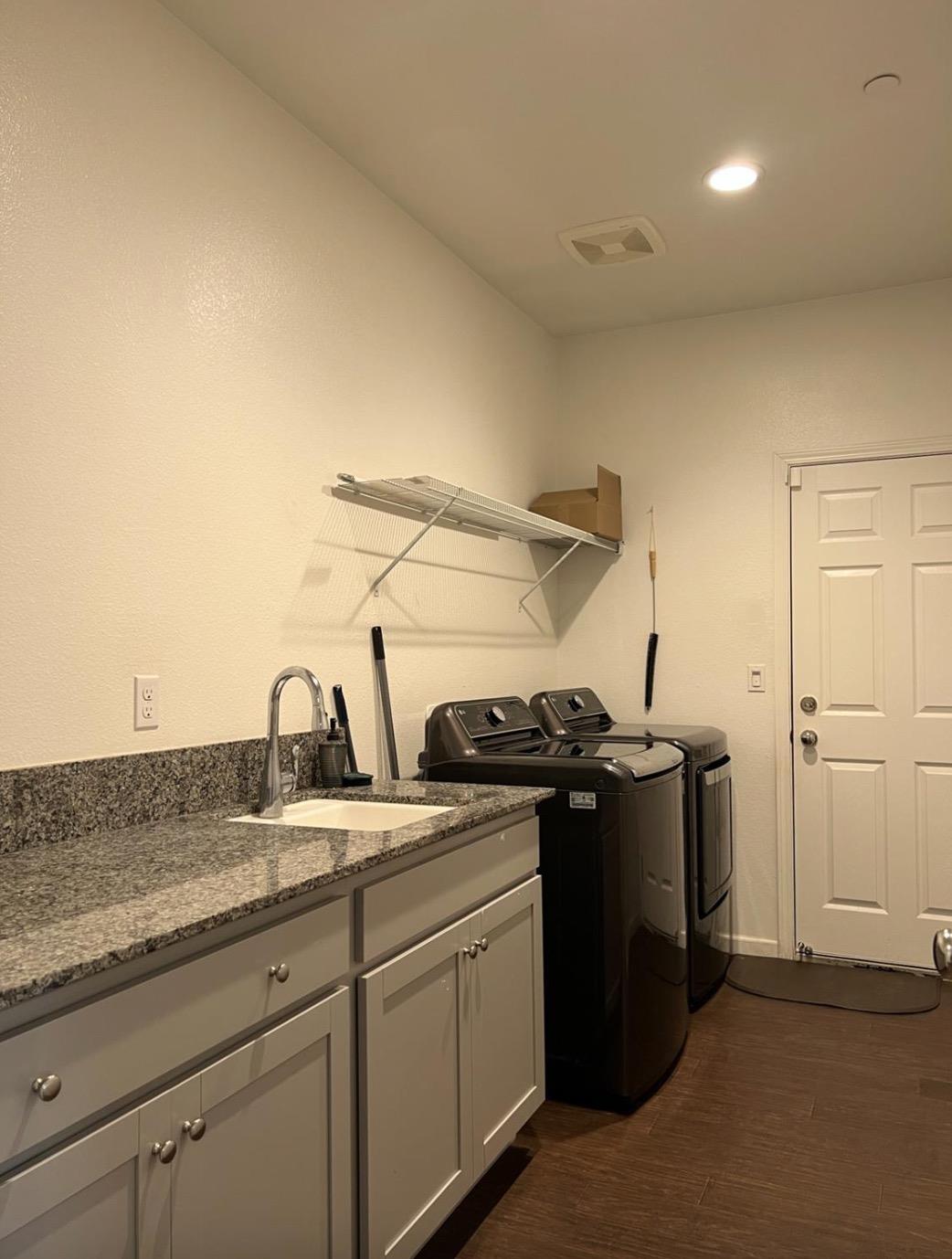 4542 N Casey Ave, Fresno, CA 93723