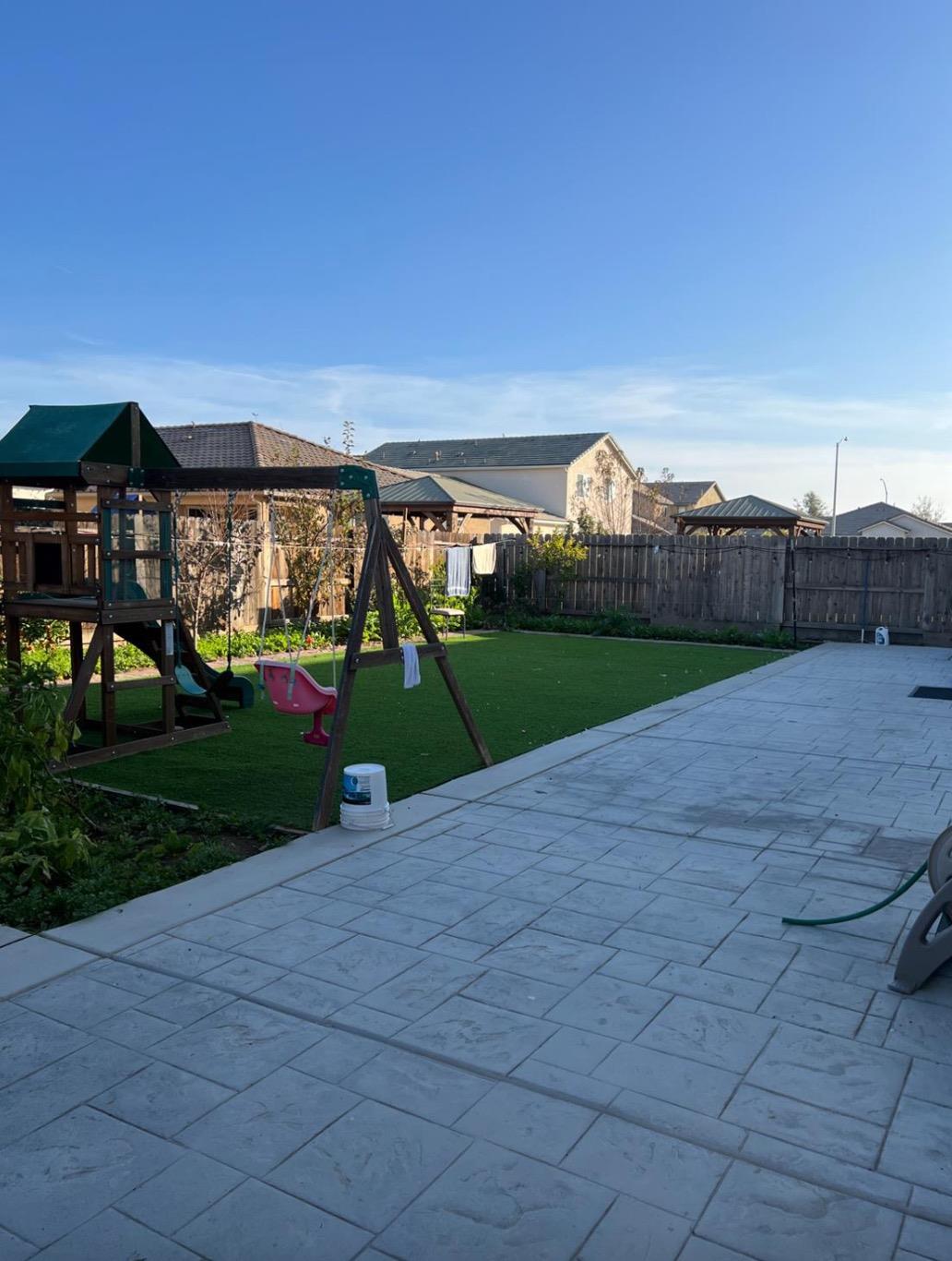 4542 N Casey Ave, Fresno, CA 93723