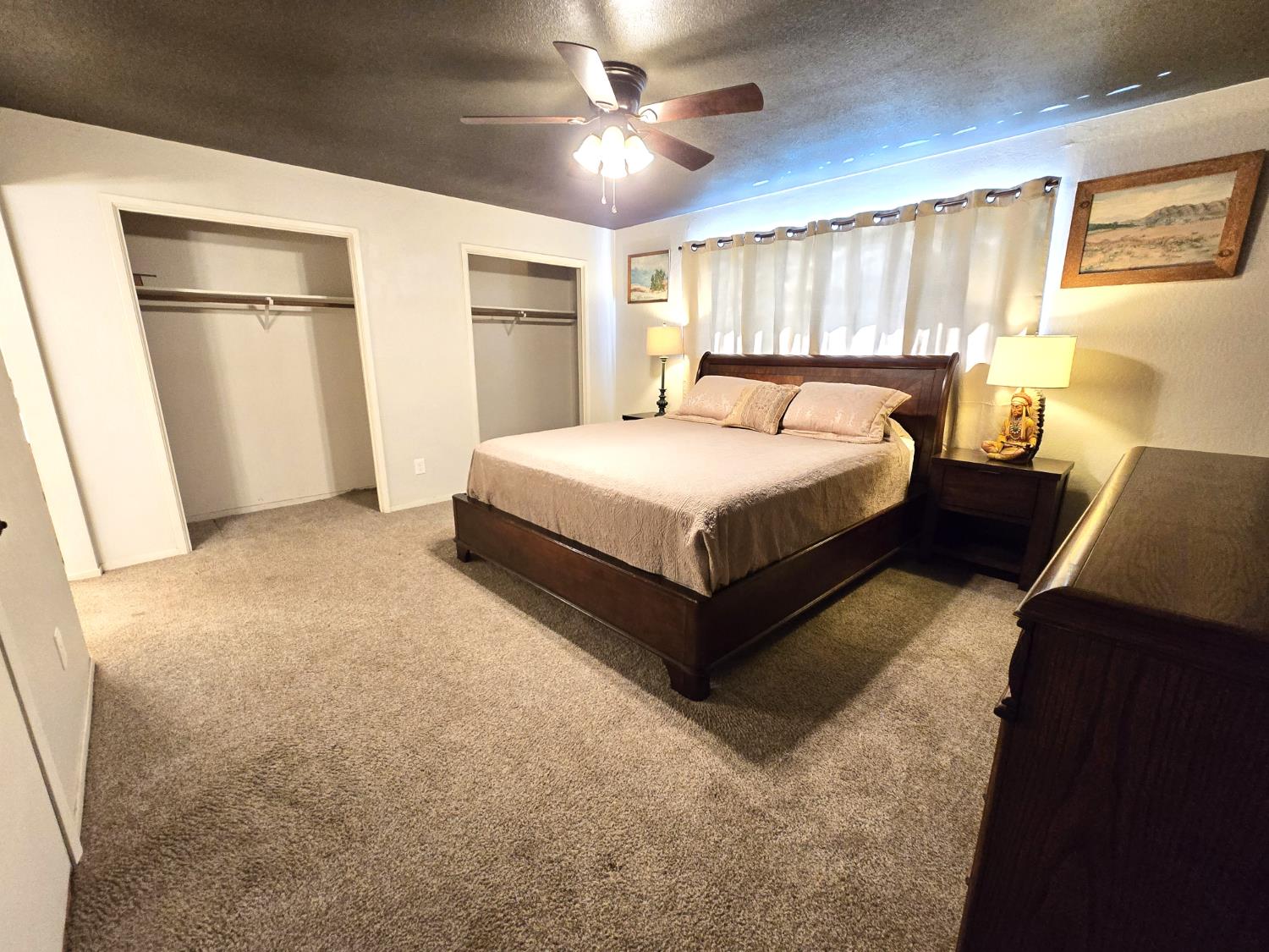 1584 Laverne Ave, Clovis, CA 93611