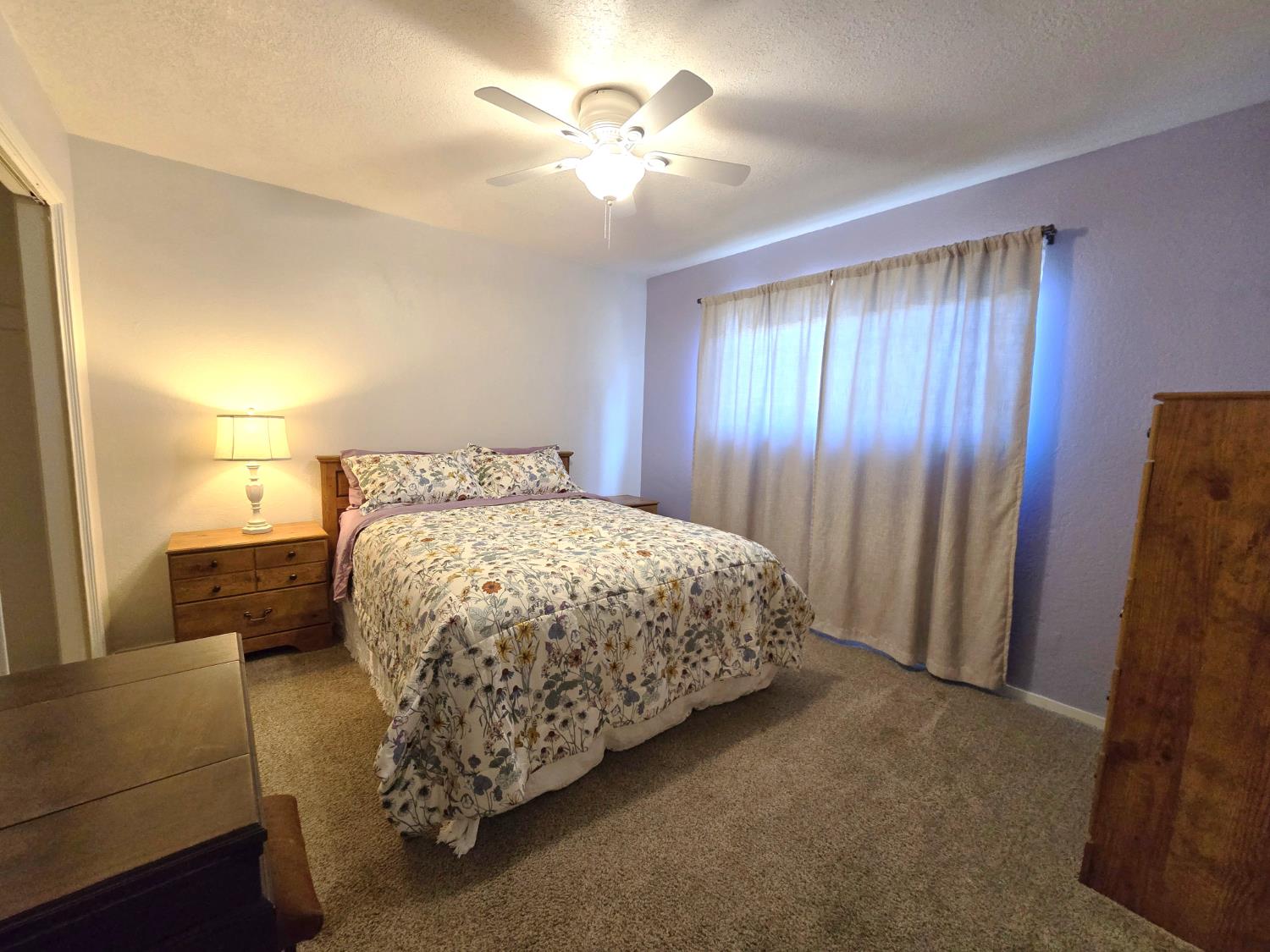 1584 Laverne Ave, Clovis, CA 93611