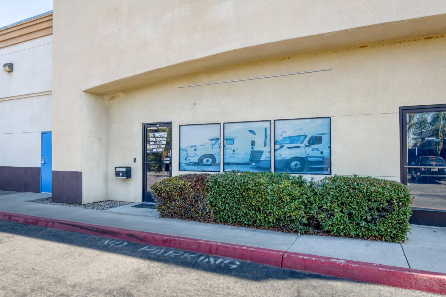 90 E Magill Ave #105, Fresno, CA 93710