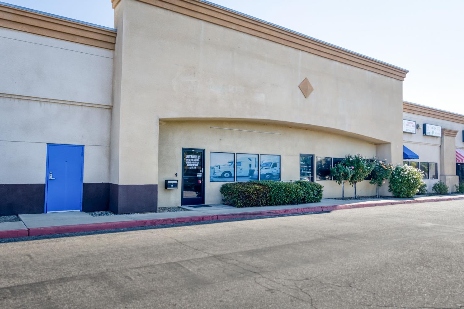 90 E Magill Ave #105, Fresno, CA 93710