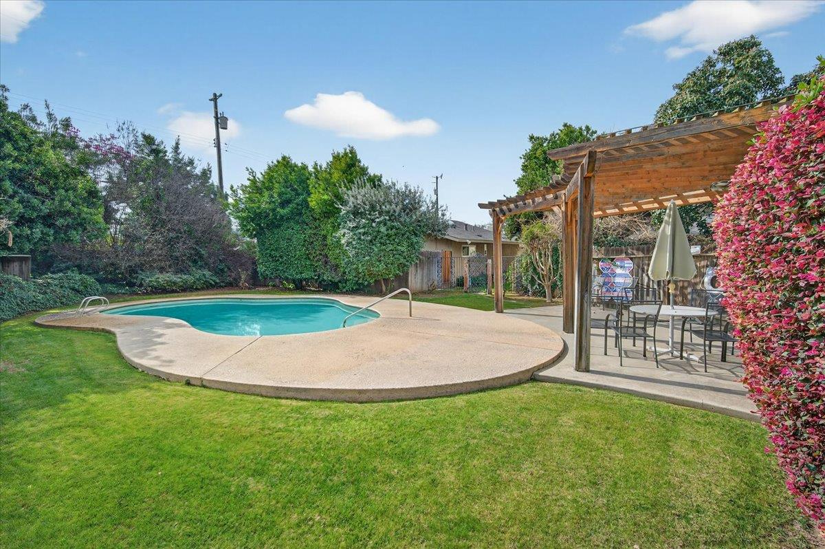 5740 N West Ave #109, Fresno, CA 93711