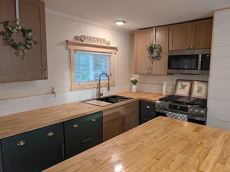 1218 E Cleveland Ave #30, Madera, CA 93638