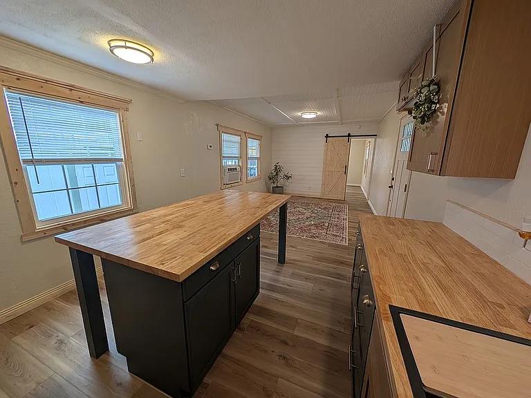 1218 E Cleveland Ave #30, Madera, CA 93638