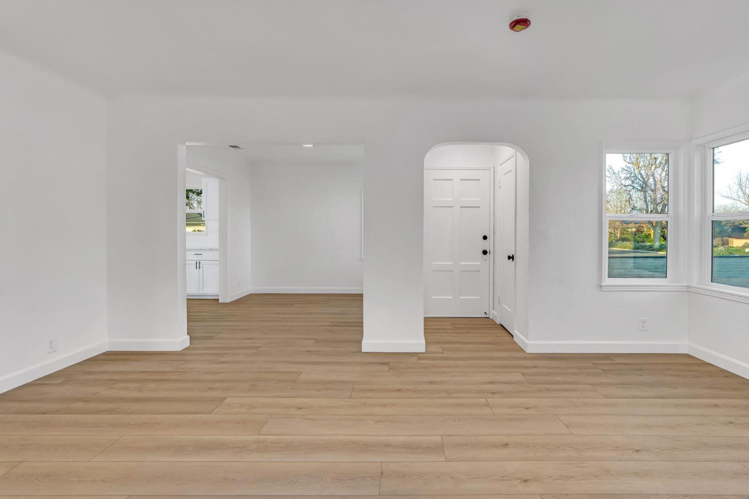 1491 N Farris Ave, Fresno, CA 93728