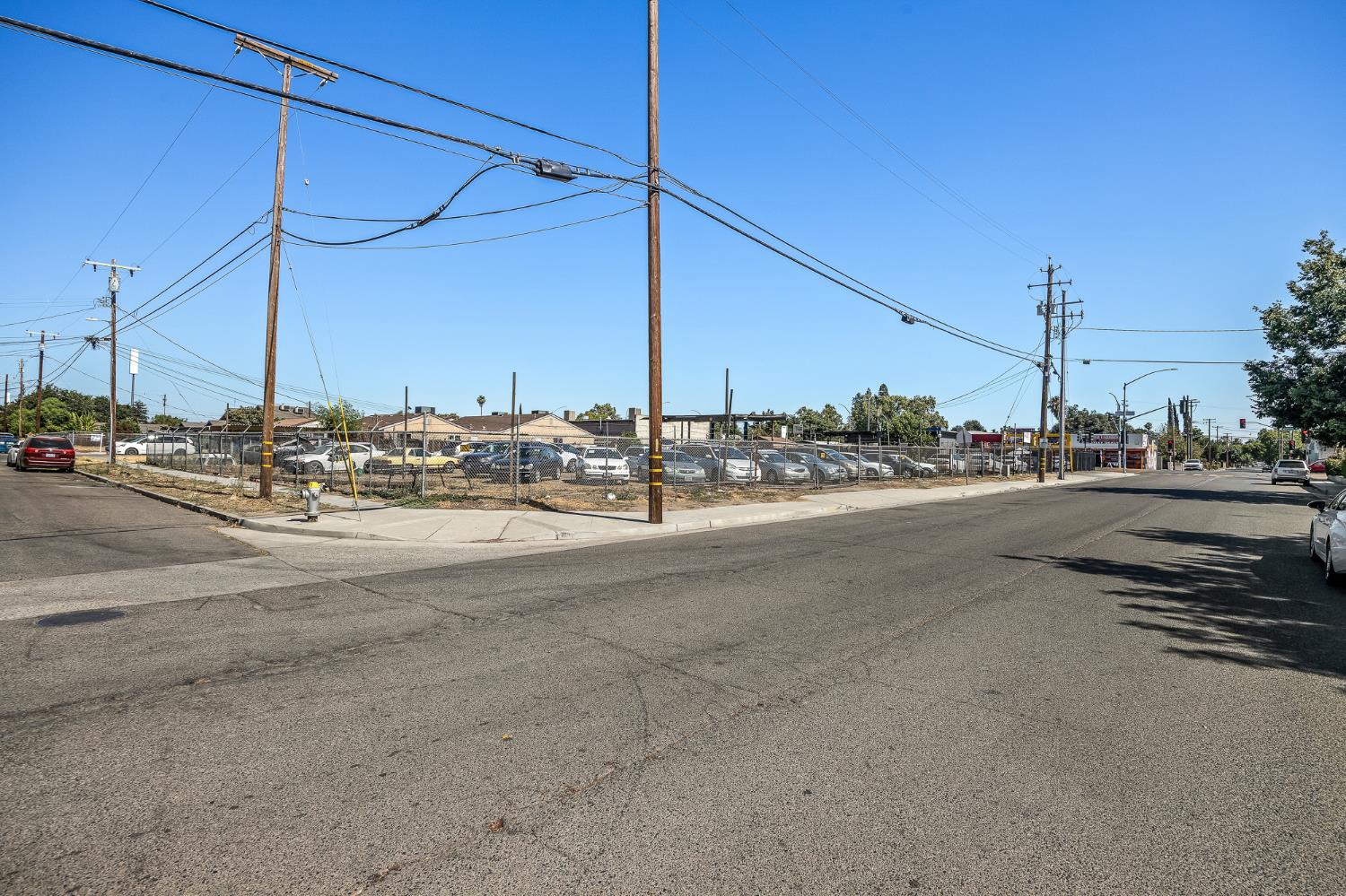 4505 E Belmont Ave, Fresno, CA 93702