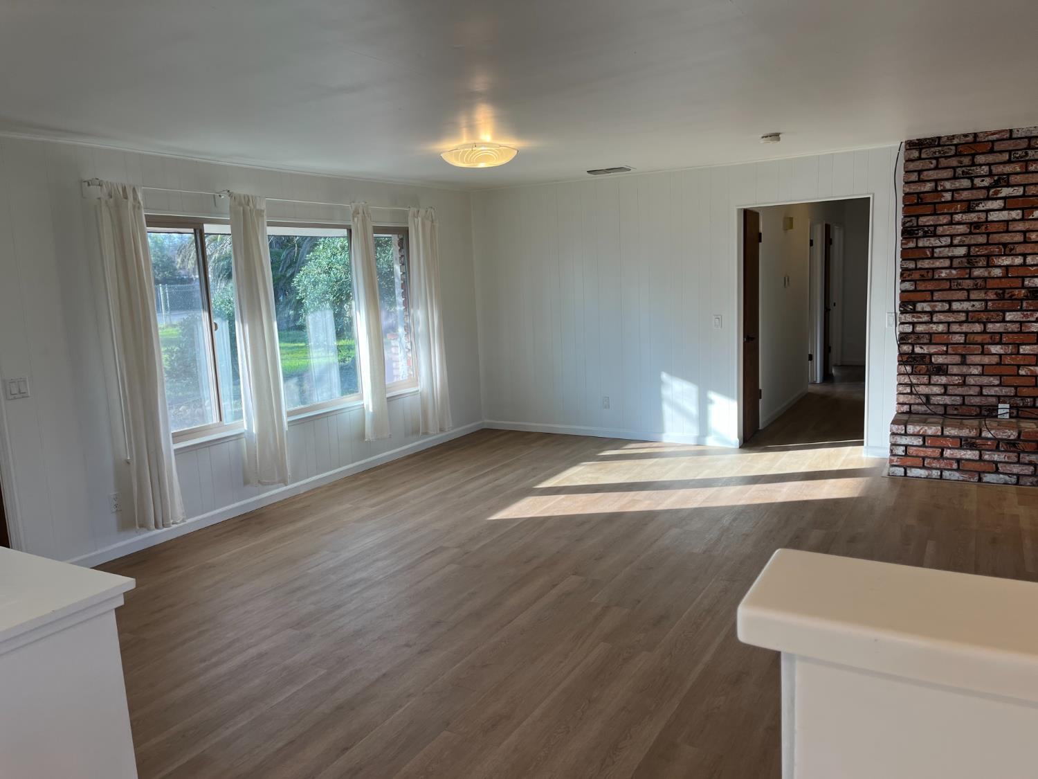 1652 N Cornelia, Fresno, CA 93722