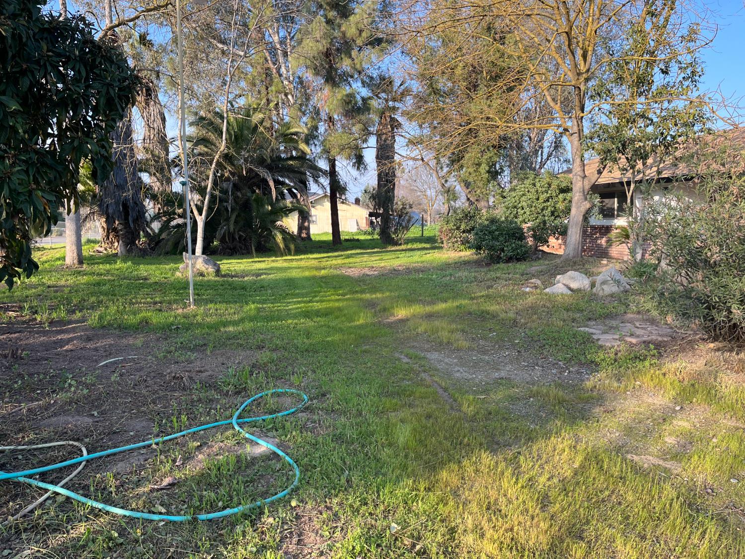 1652 N Cornelia, Fresno, CA 93722