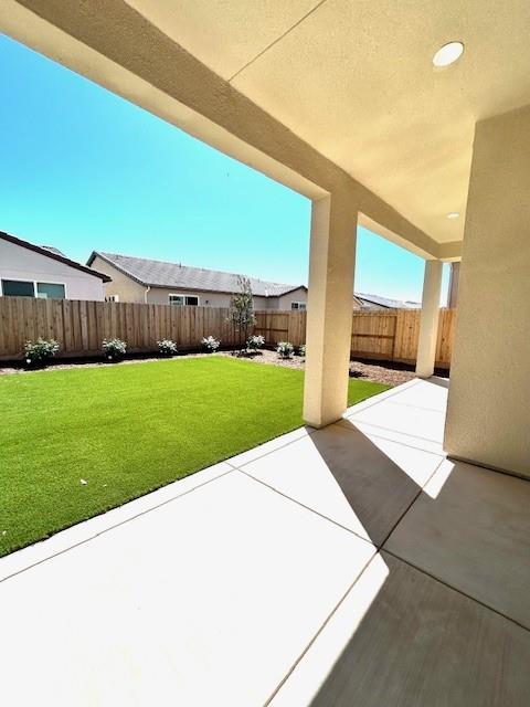 1684 Heirloom Avenue, Clovis, CA 93619