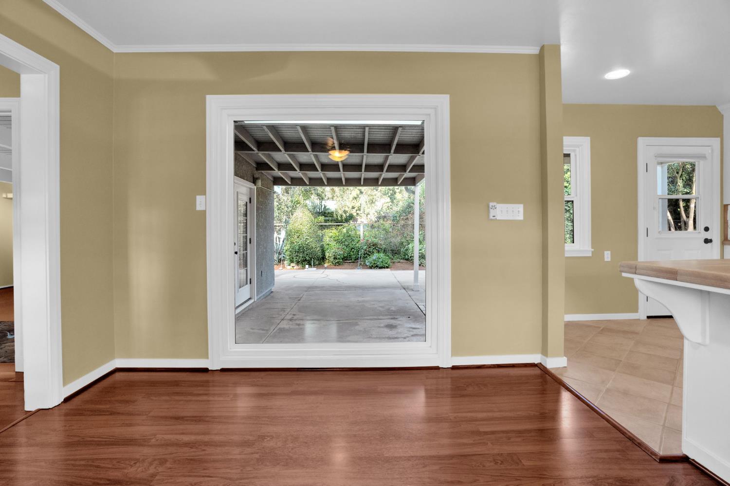 741 E Rialto Ave, Fresno, CA 93704