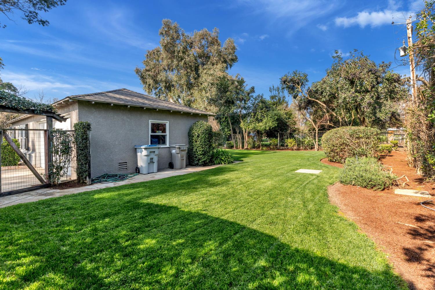 741 E Rialto Ave, Fresno, CA 93704