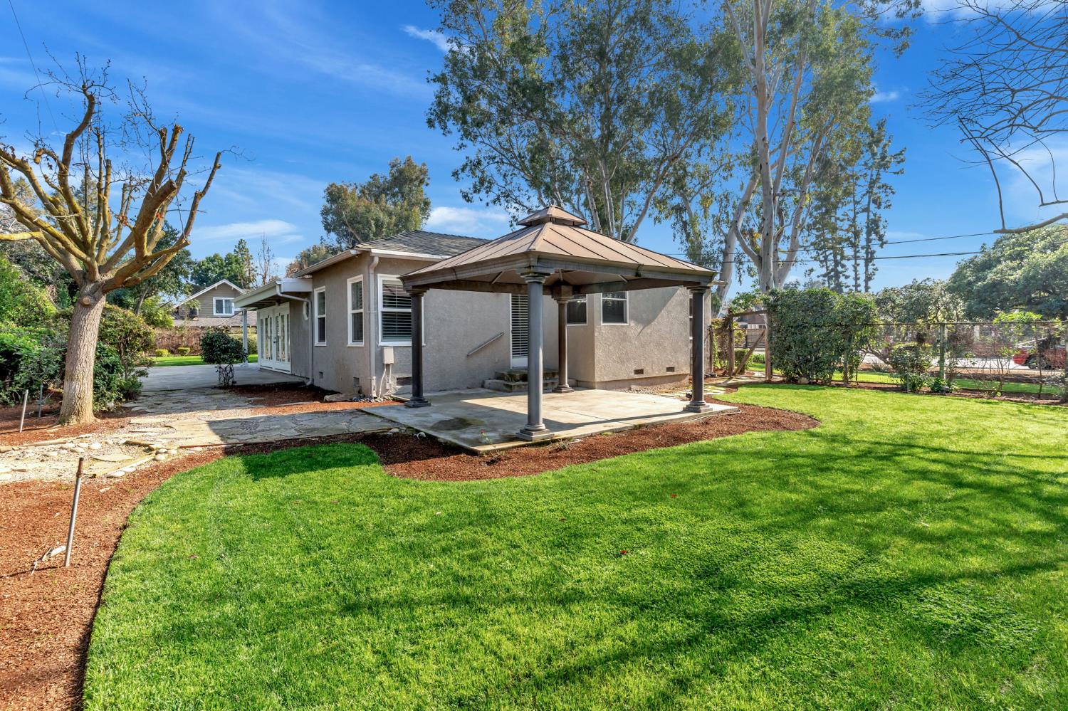 741 E Rialto Ave, Fresno, CA 93704