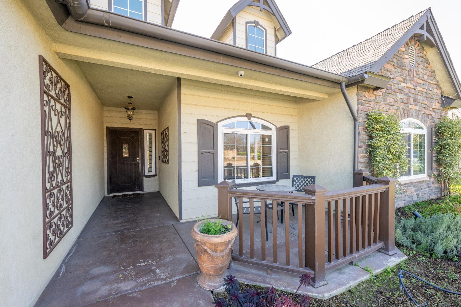 334 Vermont Ave, Clovis, CA 93619