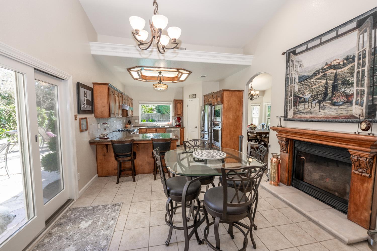 334 Vermont Ave, Clovis, CA 93619