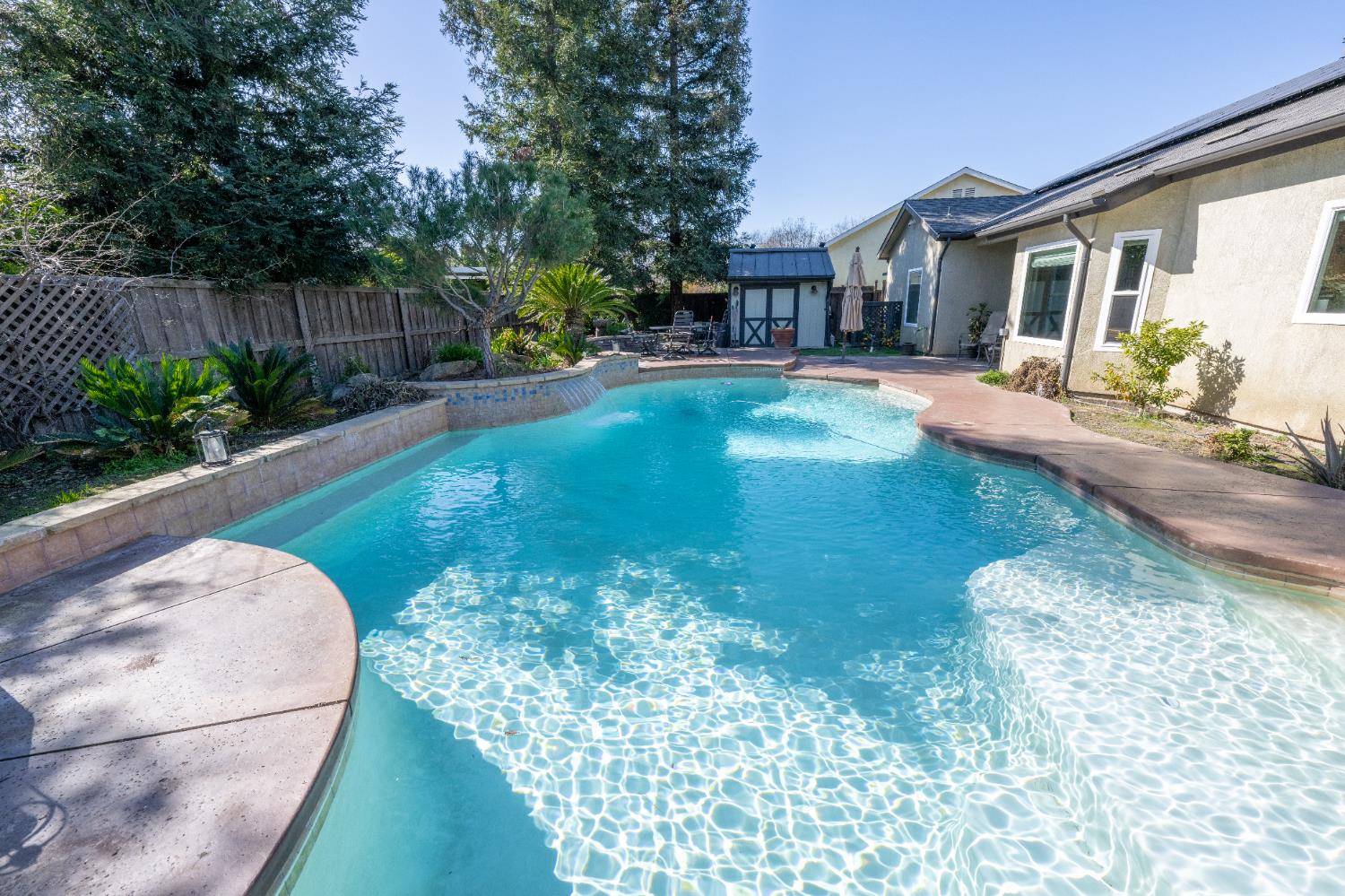 334 Vermont Ave, Clovis, CA 93619