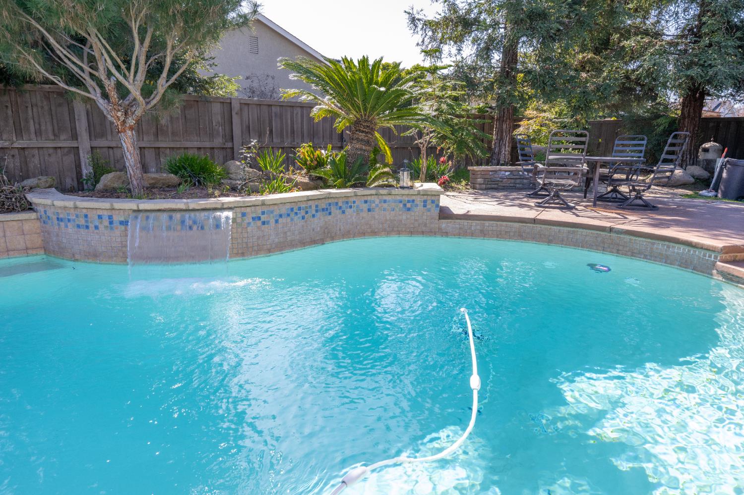 334 Vermont Ave, Clovis, CA 93619