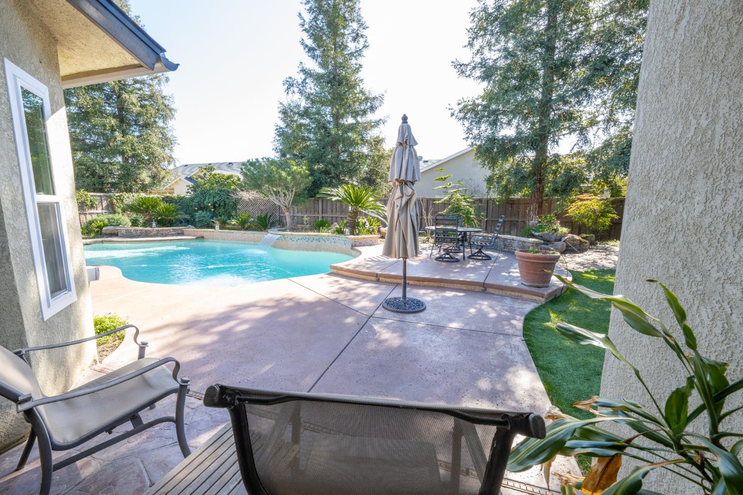 334 Vermont Ave, Clovis, CA 93619