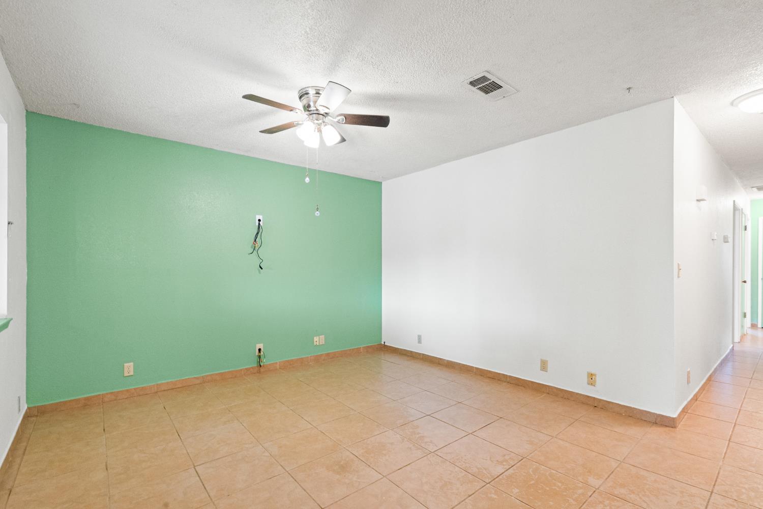 309 E Kern St, Avenal, CA 93204