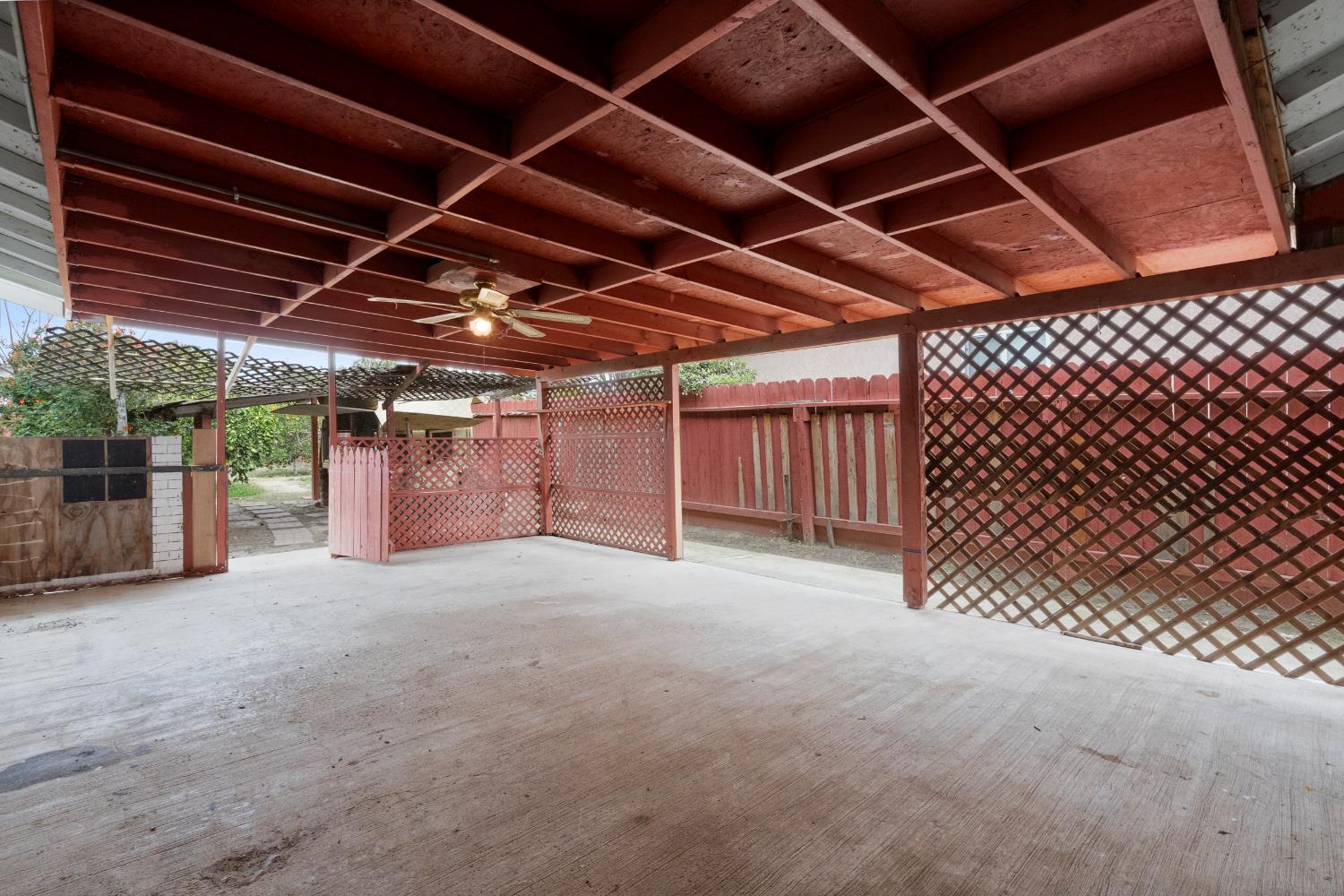 309 E Kern St, Avenal, CA 93204