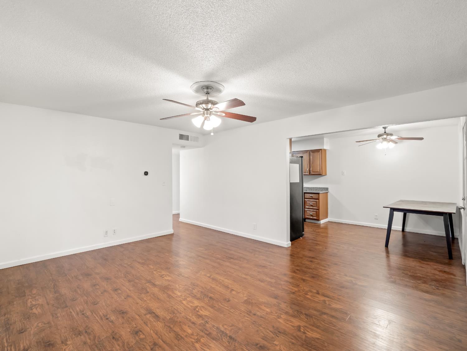 2337 S Maple Ave, Fresno, CA 93725