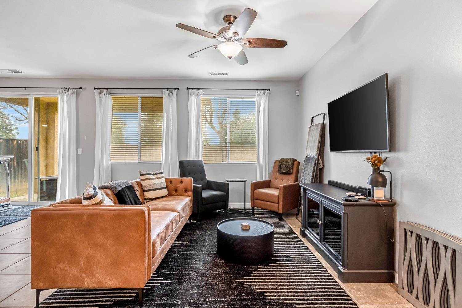 3940 Chessa Ln, Clovis, CA 93619