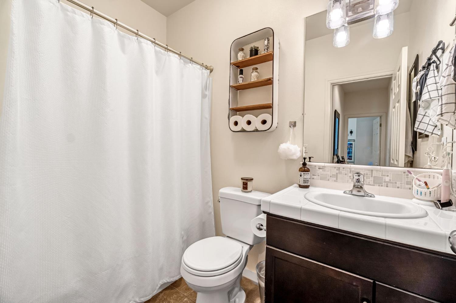 3940 Chessa Ln, Clovis, CA 93619