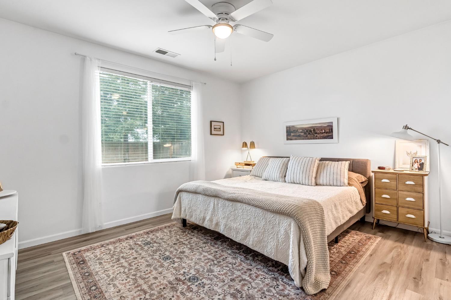 3940 Chessa Ln, Clovis, CA 93619