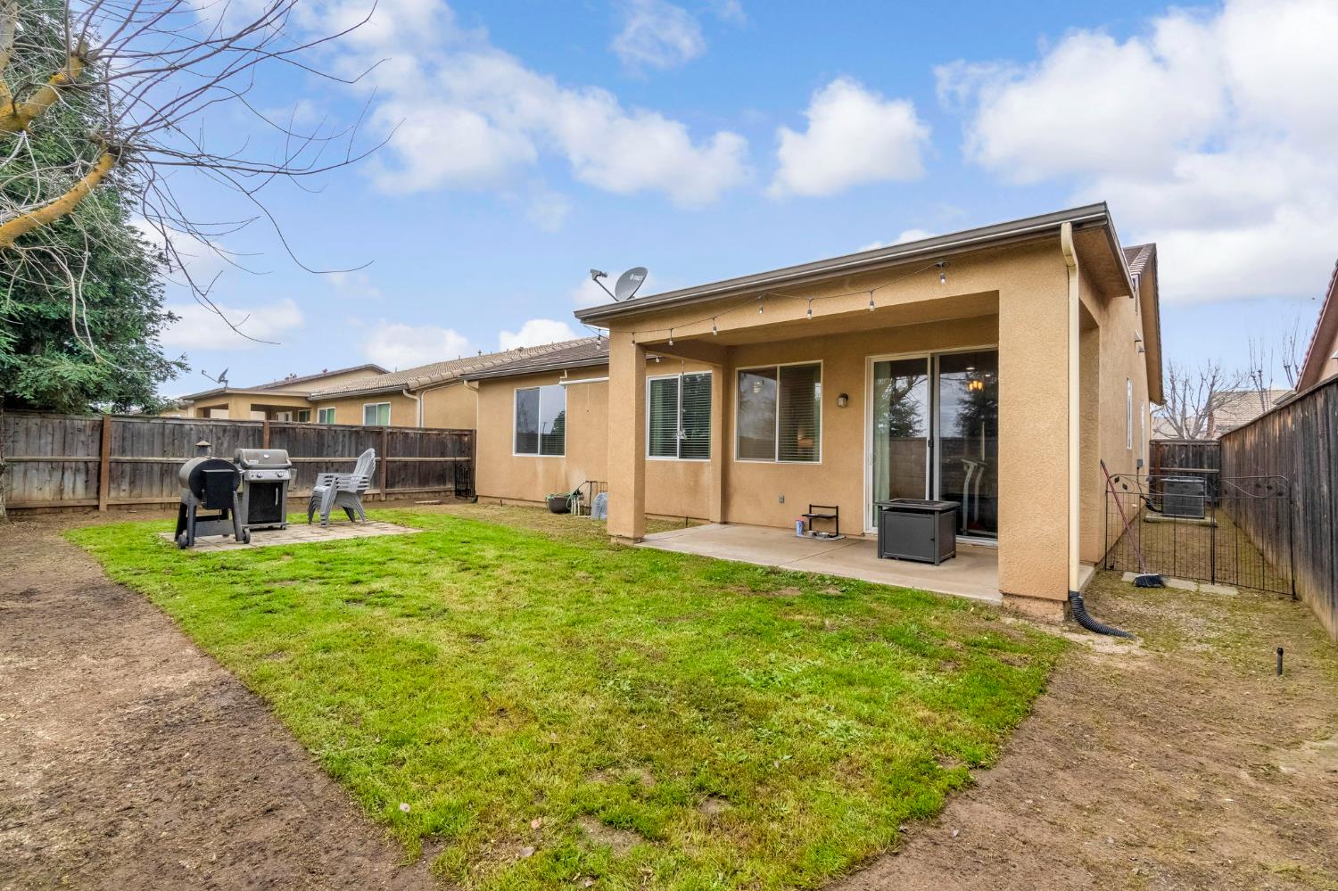 3940 Chessa Ln, Clovis, CA 93619