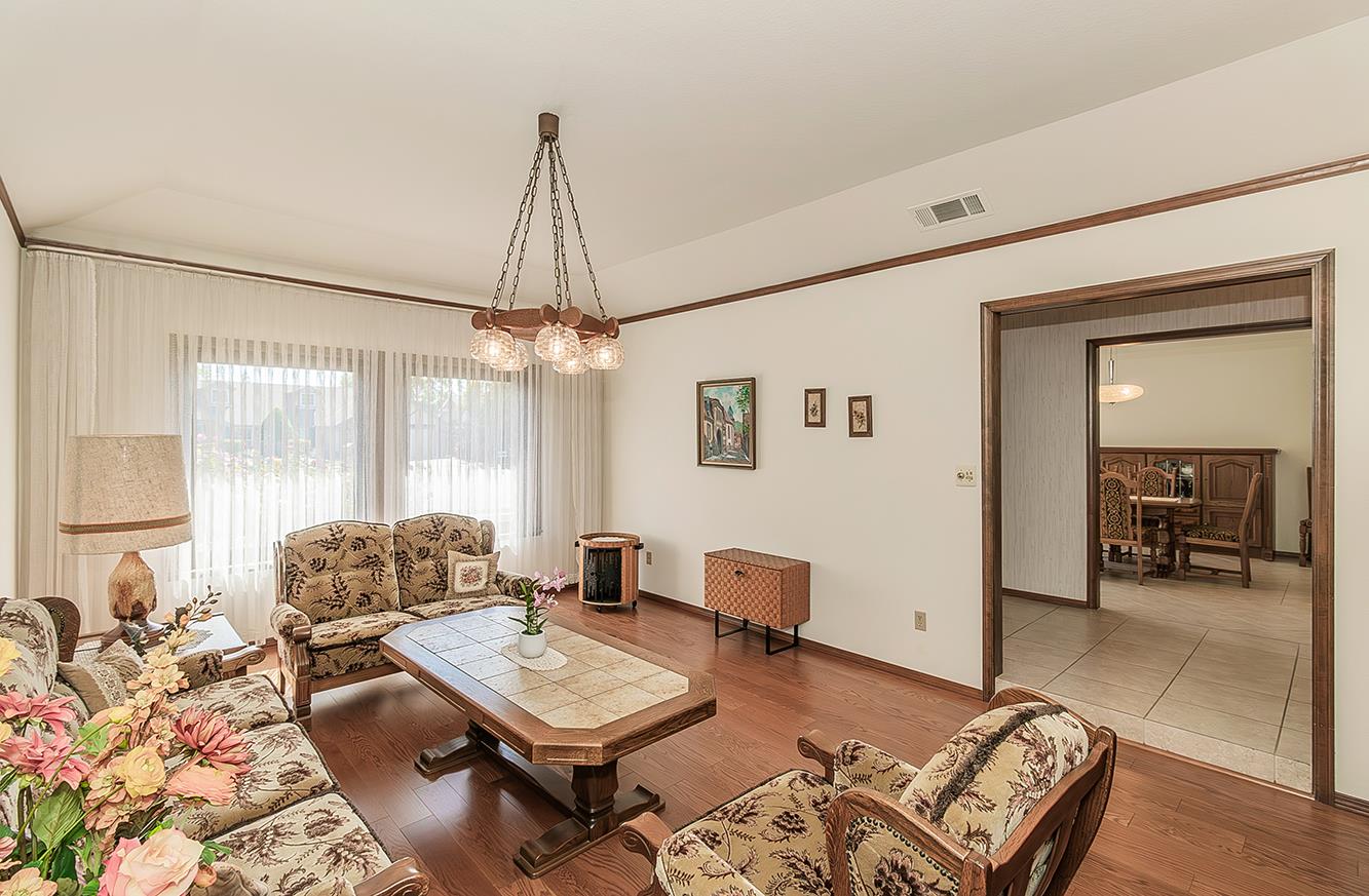 7355 N Pacific Ave, Fresno, CA 93711