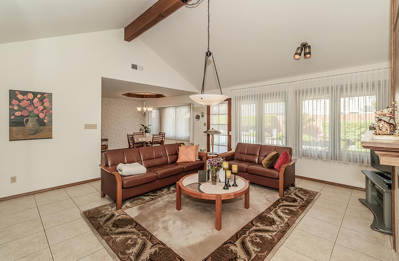 7355 N Pacific Ave, Fresno, CA 93711