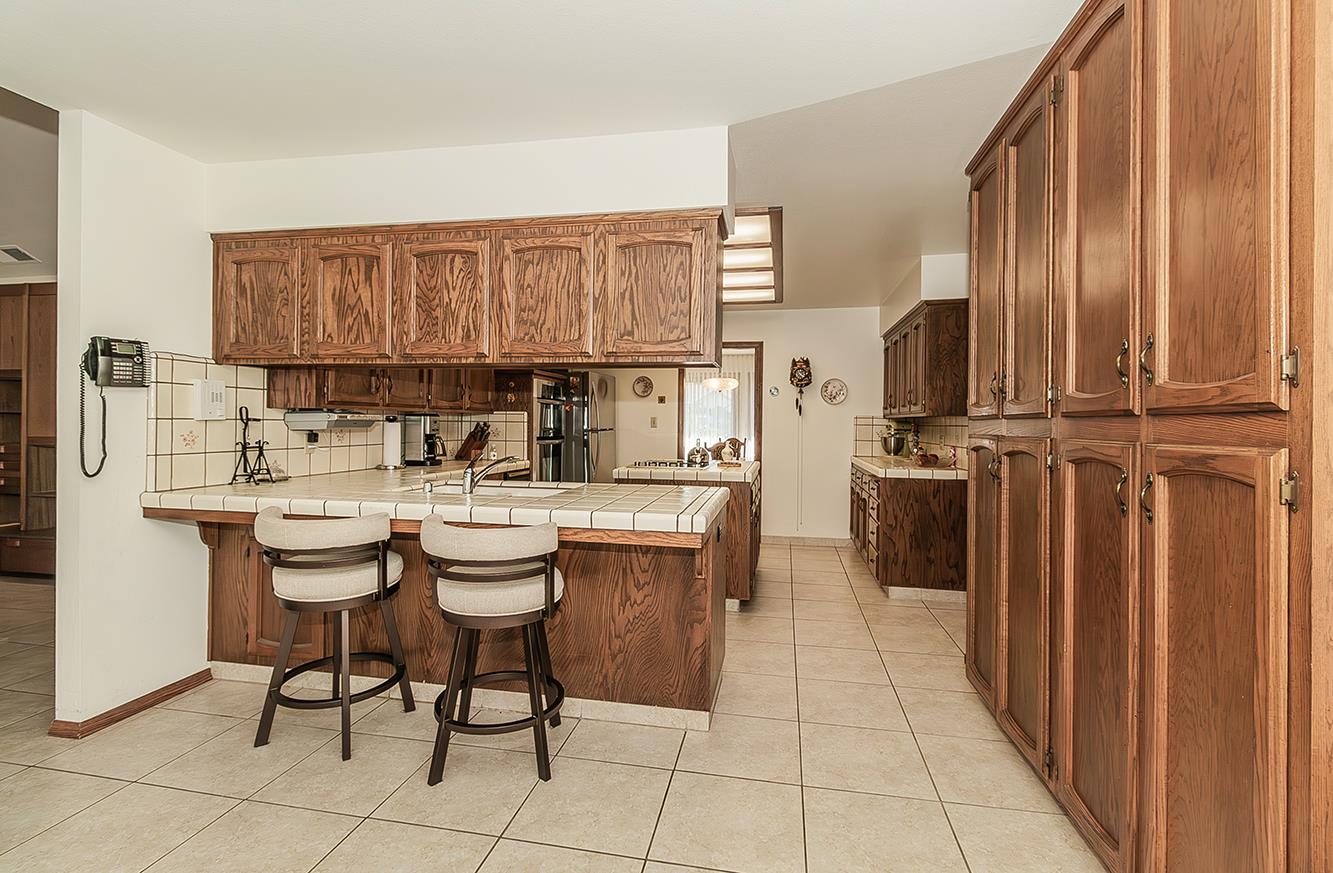 7355 N Pacific Ave, Fresno, CA 93711