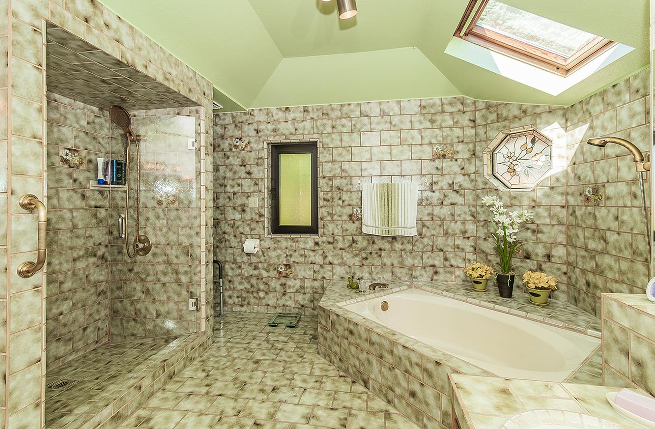 7355 N Pacific Ave, Fresno, CA 93711