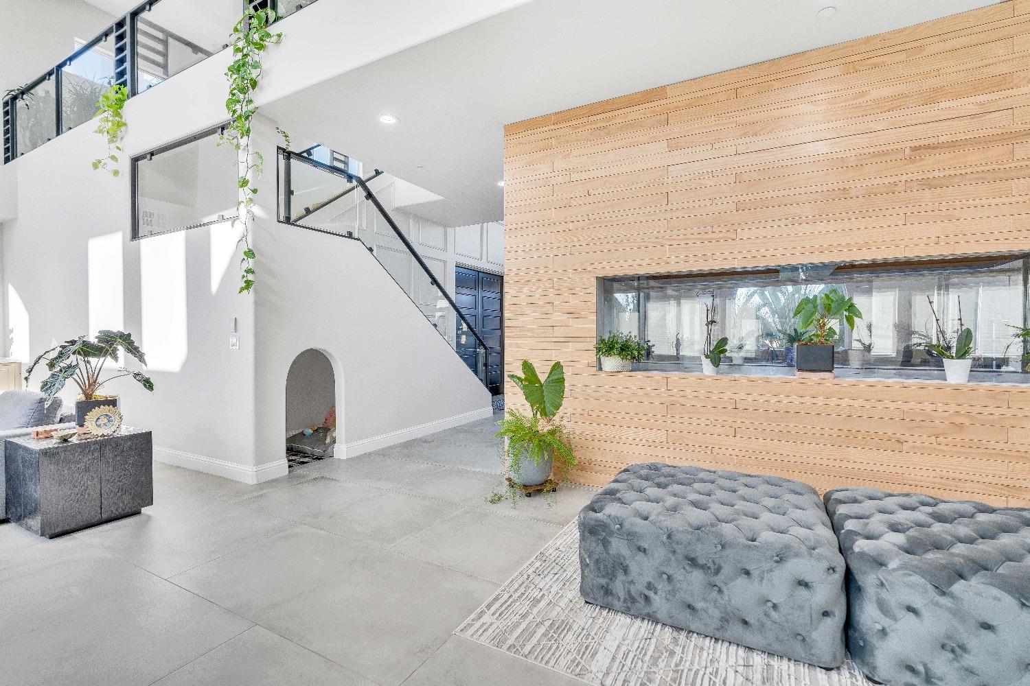 402 S Michelle Ave, Kerman, CA 93630