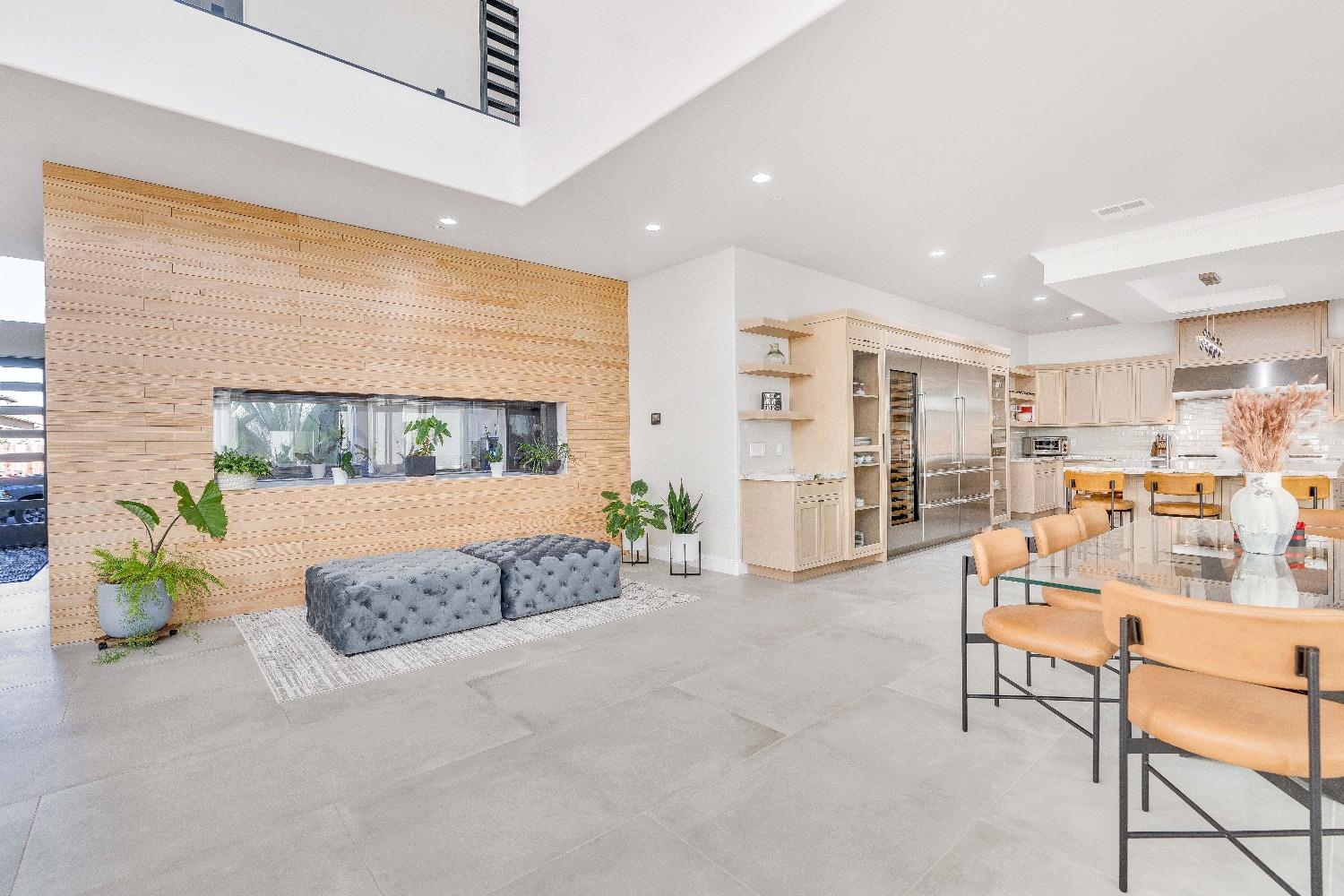 402 S Michelle Ave, Kerman, CA 93630