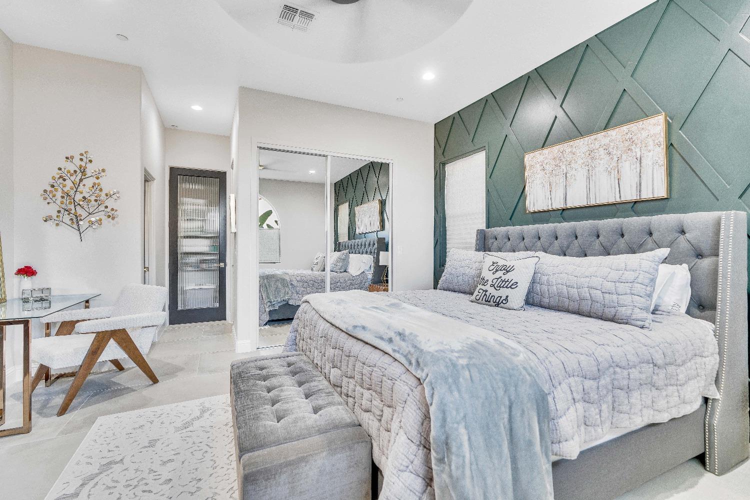 402 S Michelle Ave, Kerman, CA 93630