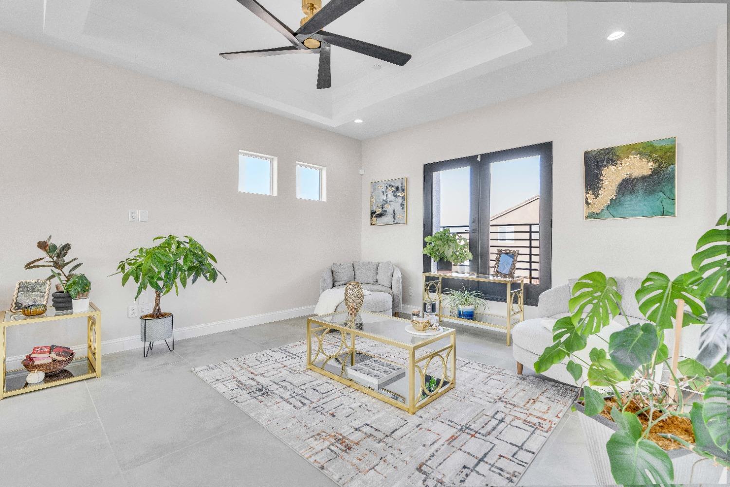 402 S Michelle Ave, Kerman, CA 93630