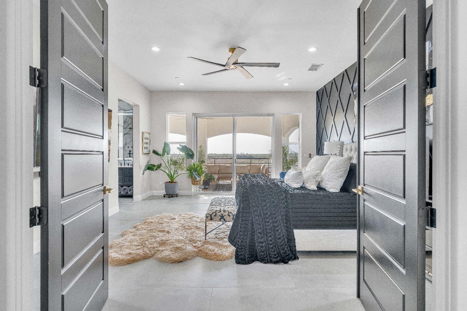 402 S Michelle Ave, Kerman, CA 93630