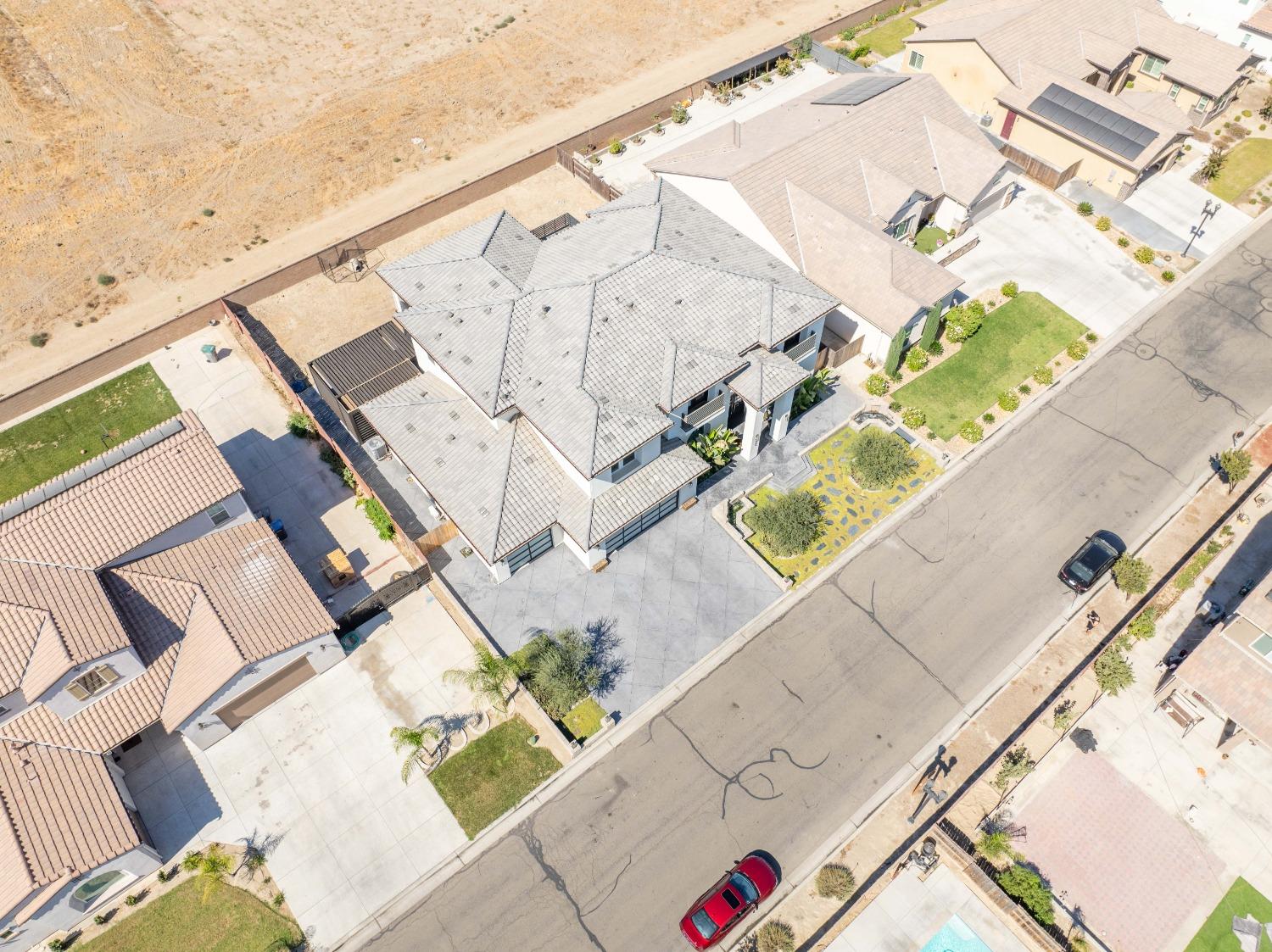 402 S Michelle Ave, Kerman, CA 93630