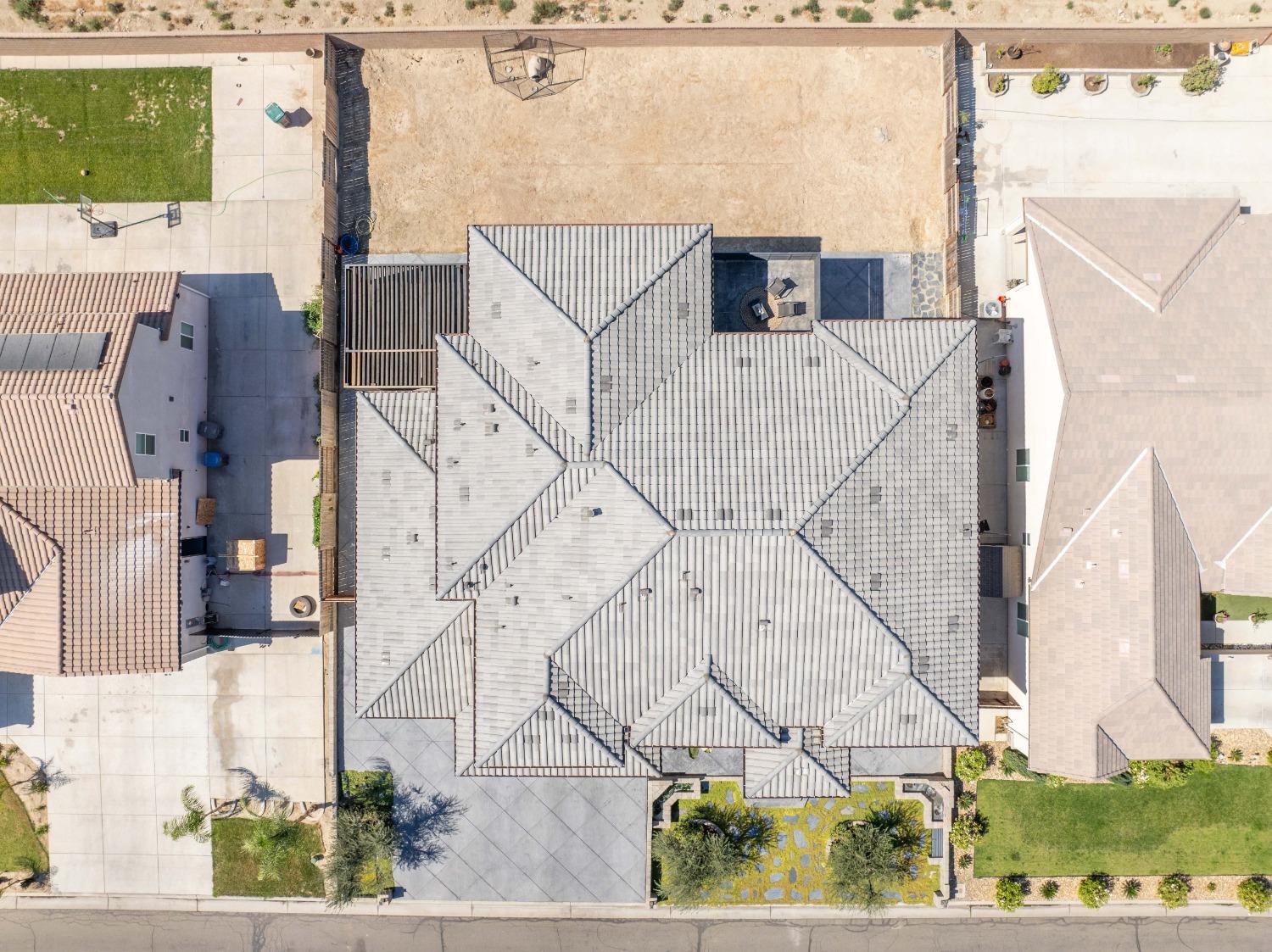 402 S Michelle Ave, Kerman, CA 93630