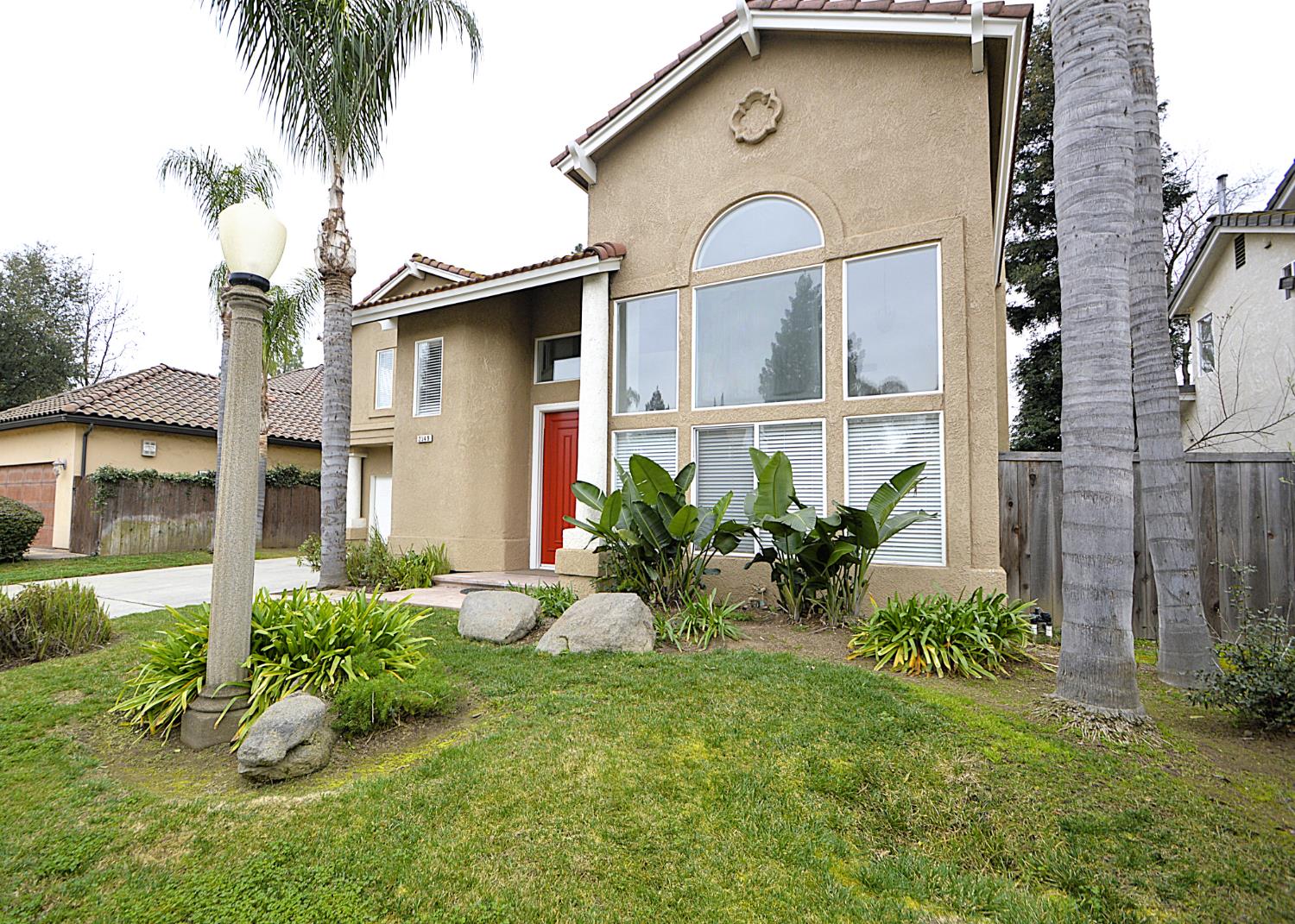 2549 E Jenny Ave, Fresno, CA 93720