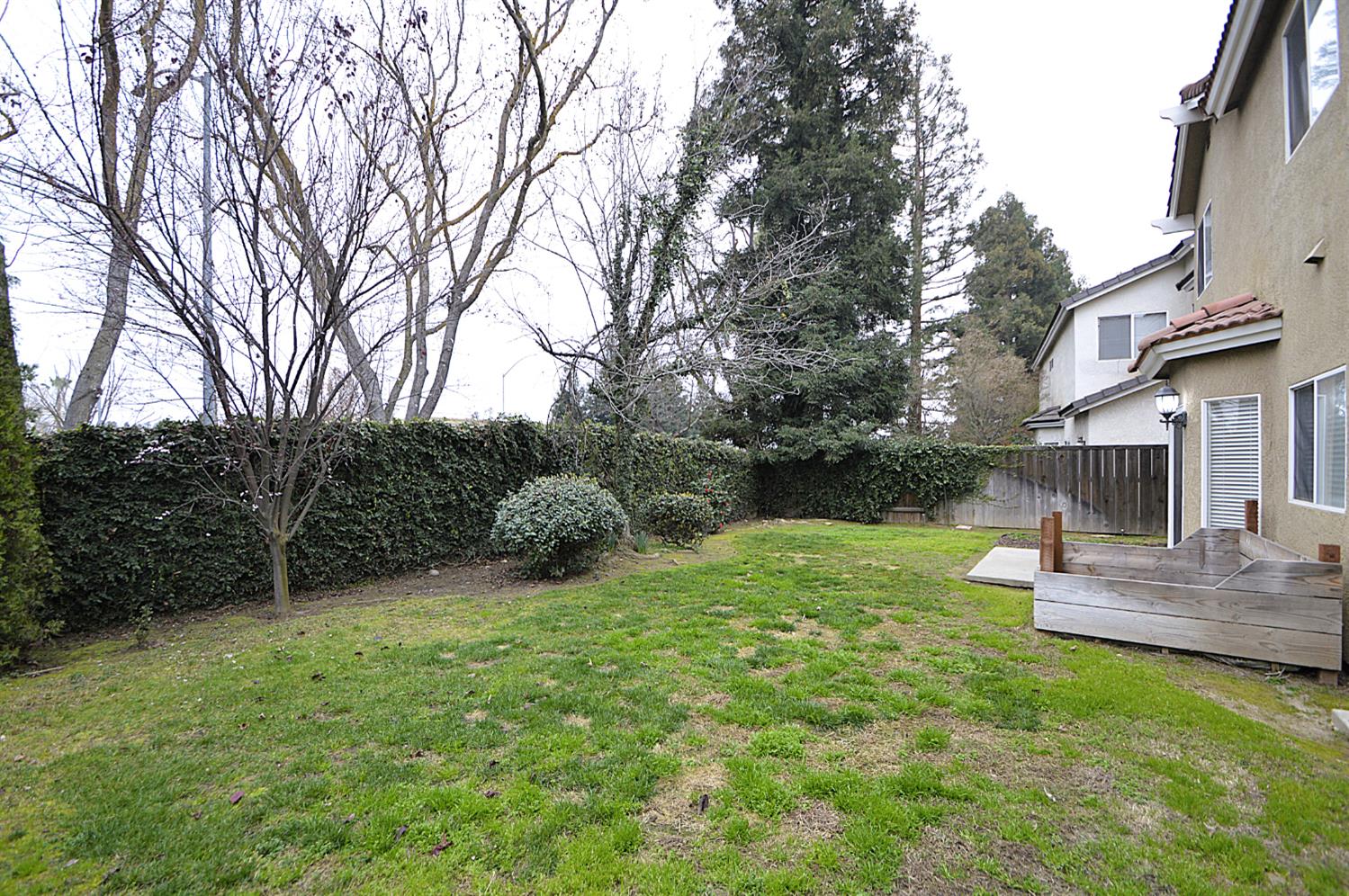 2549 E Jenny Ave, Fresno, CA 93720