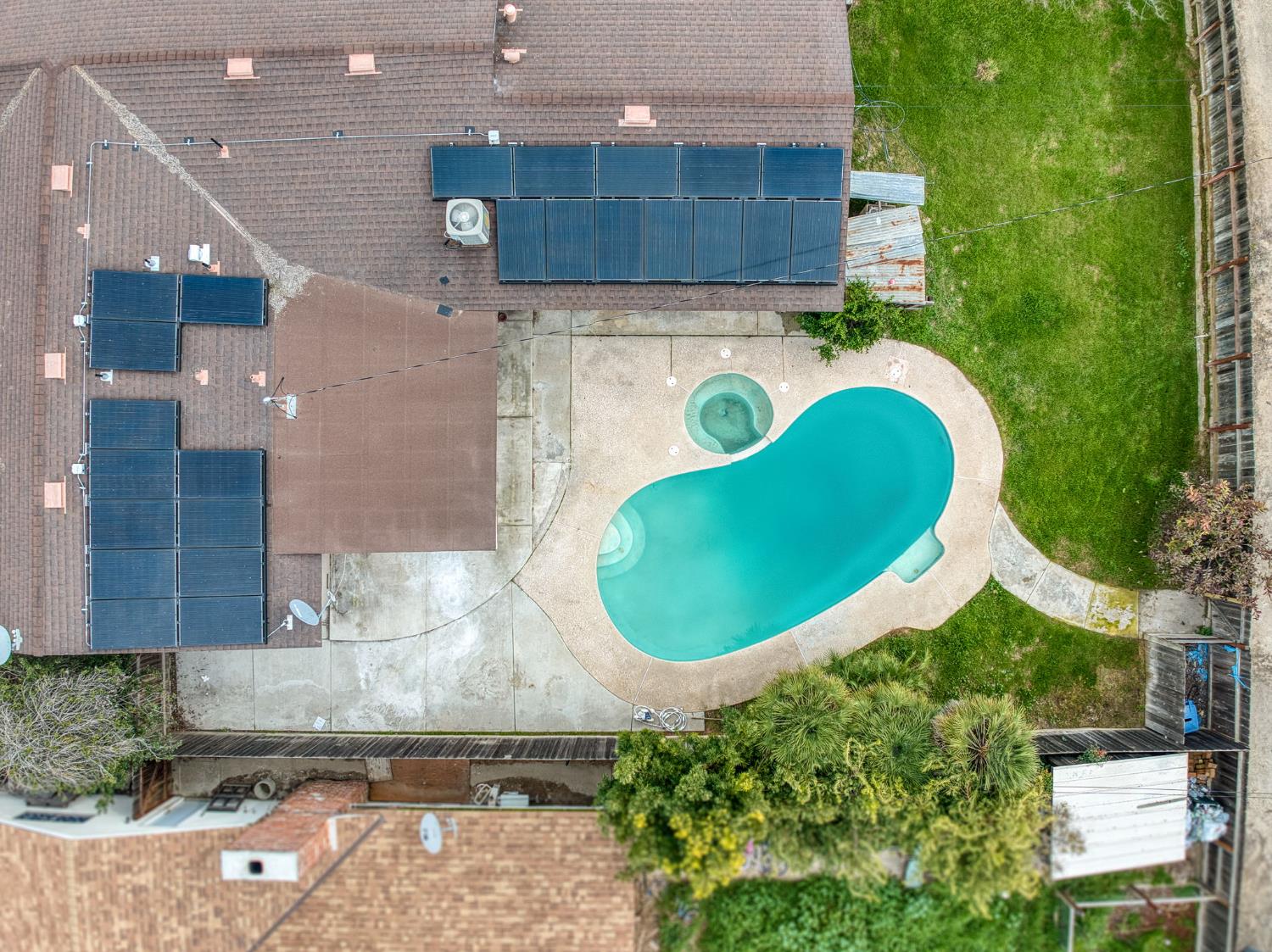 1175 N Frankwood Ave, Reedley, CA 93654