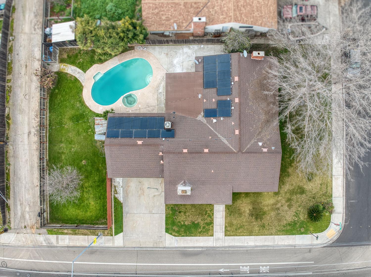 1175 N Frankwood Ave, Reedley, CA 93654