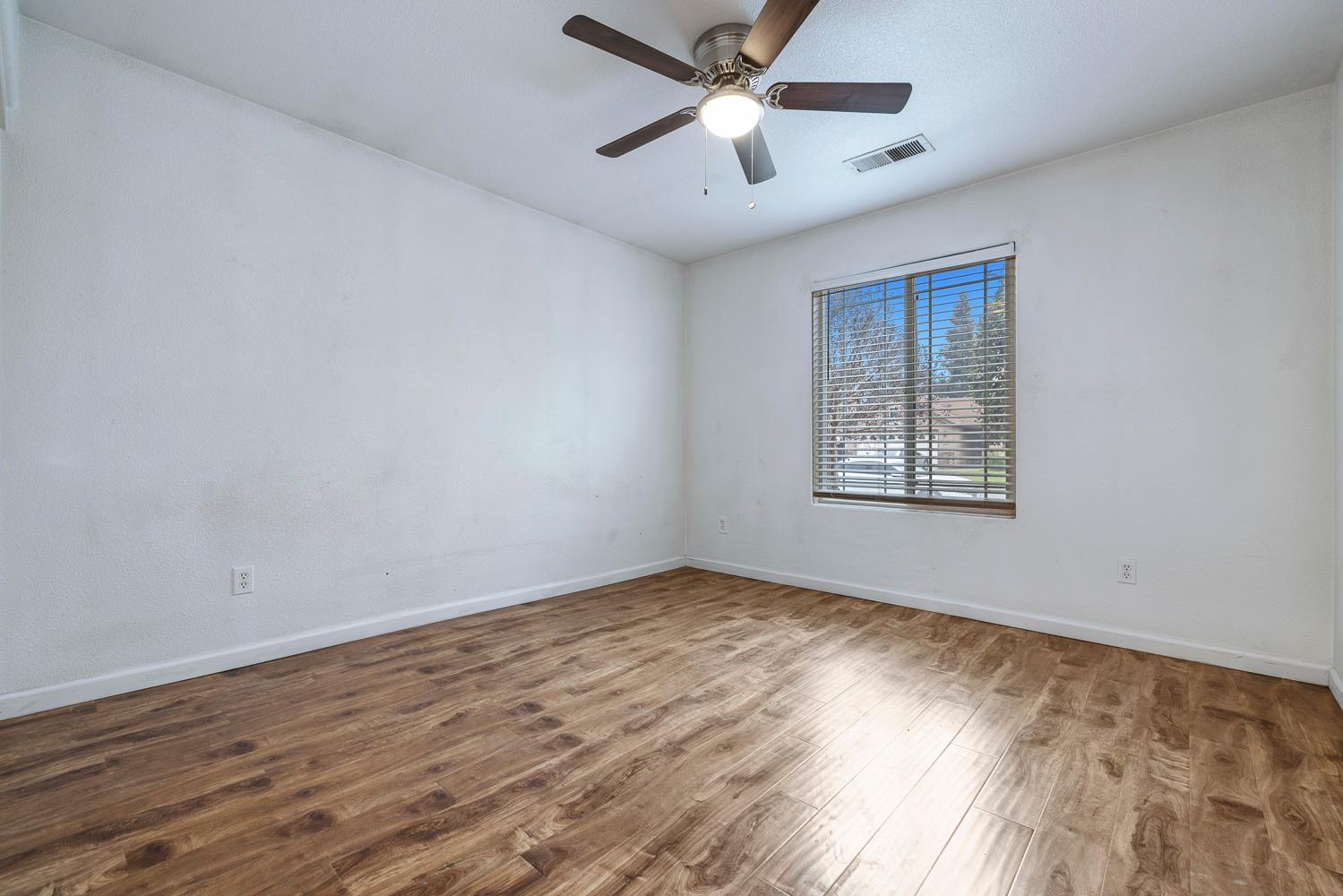 4360 W Vassar Ave, Fresno, CA 93722