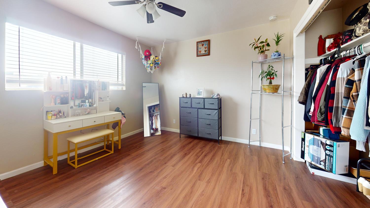 1526 8Th St, Firebaugh, CA 93622